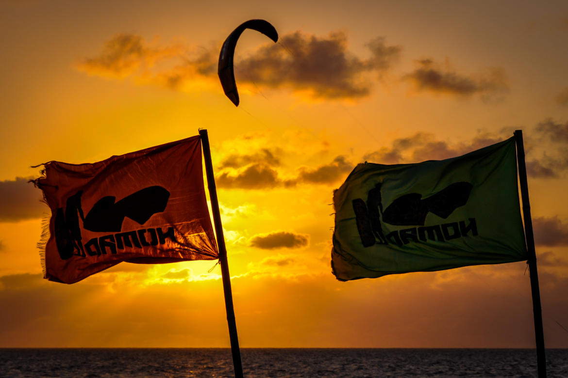 tarde-de-kit-entrenamiento-de-kitesurf-Cartagena-Colombia.jpg