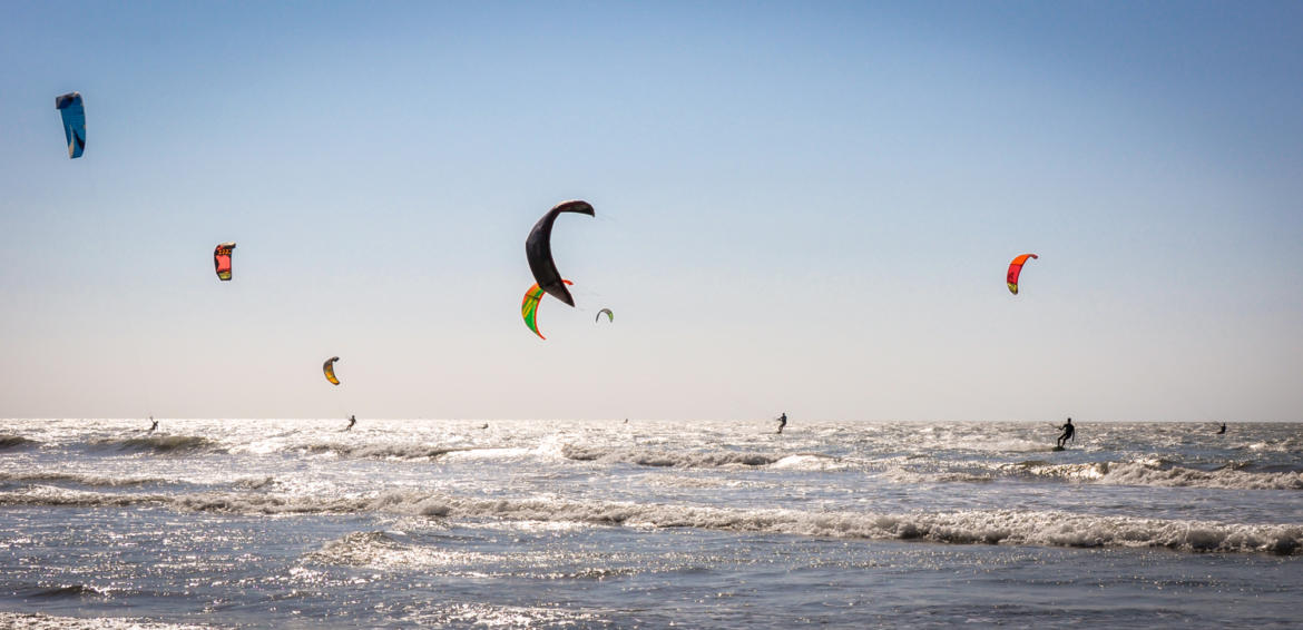 tarde-de-kite-clases-de-kitesurfing-Cartagena-Colombia-1.jpg